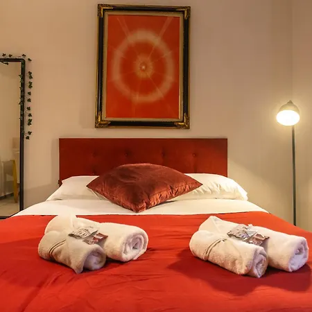 Appartamento La Piccola Retro , Urban Color And Comfort Roma