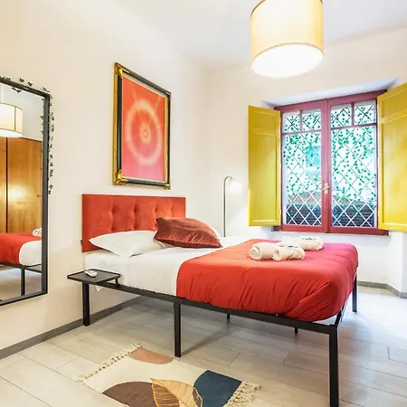 La Piccola Retro , Urban Color And Comfort Appartamento *