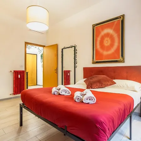 Appartamento La Piccola Retro , Urban Color And Comfort *